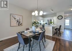 Spacious dining area - 