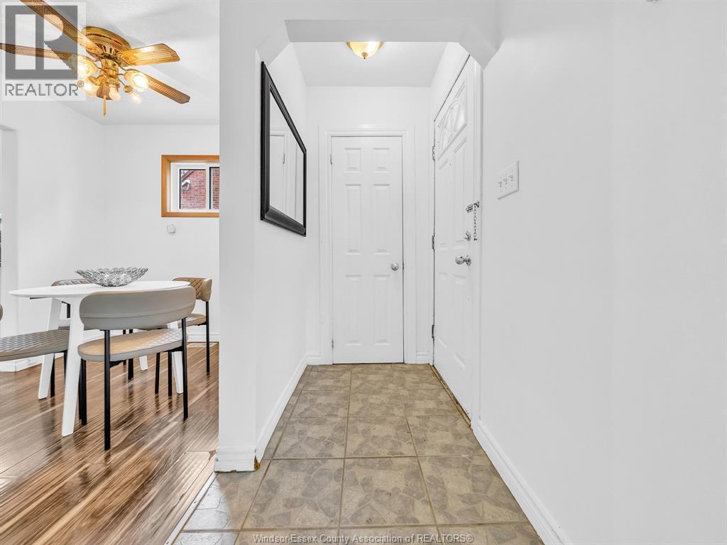 2187 Girardot, Windsor, ON