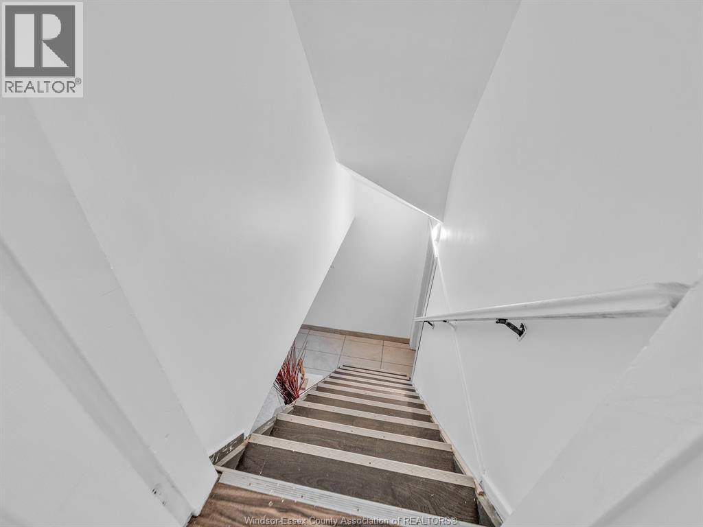 2187 Girardot, Windsor, ON