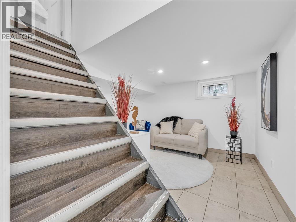 2187 Girardot, Windsor, ON