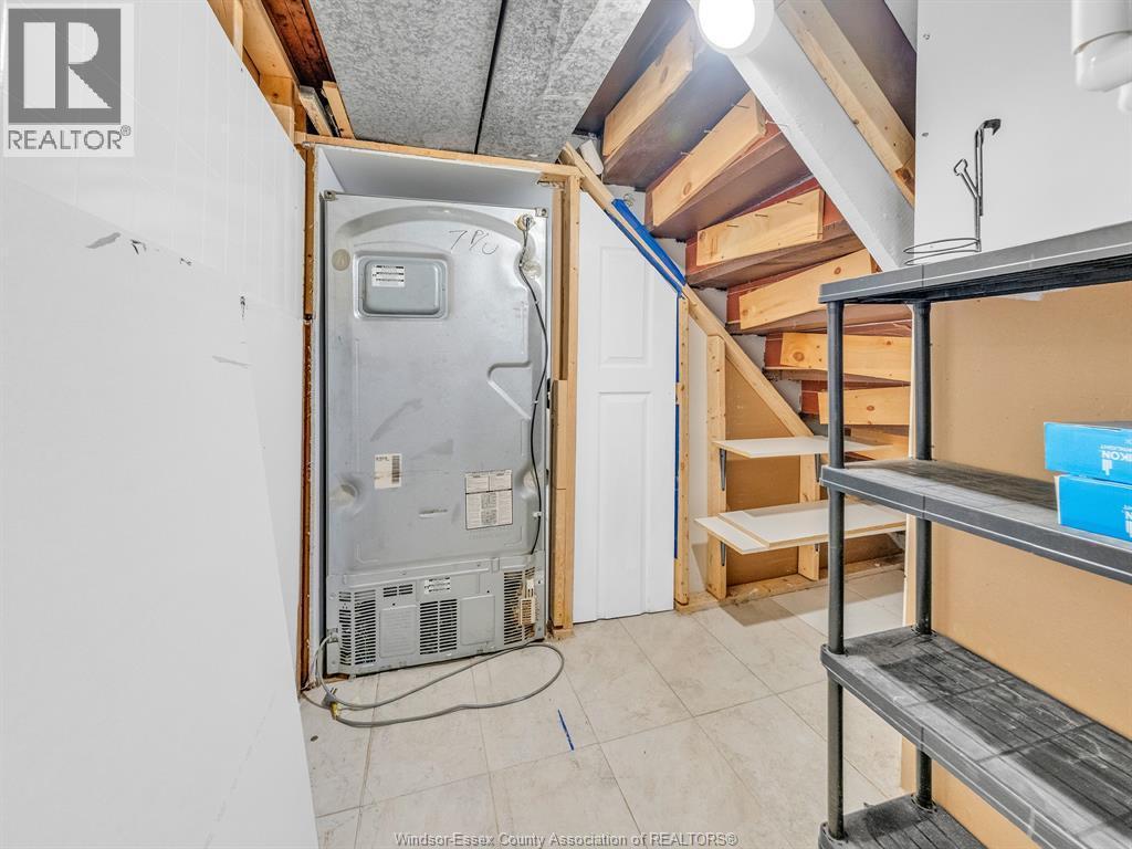 2187 Girardot, Windsor, ON