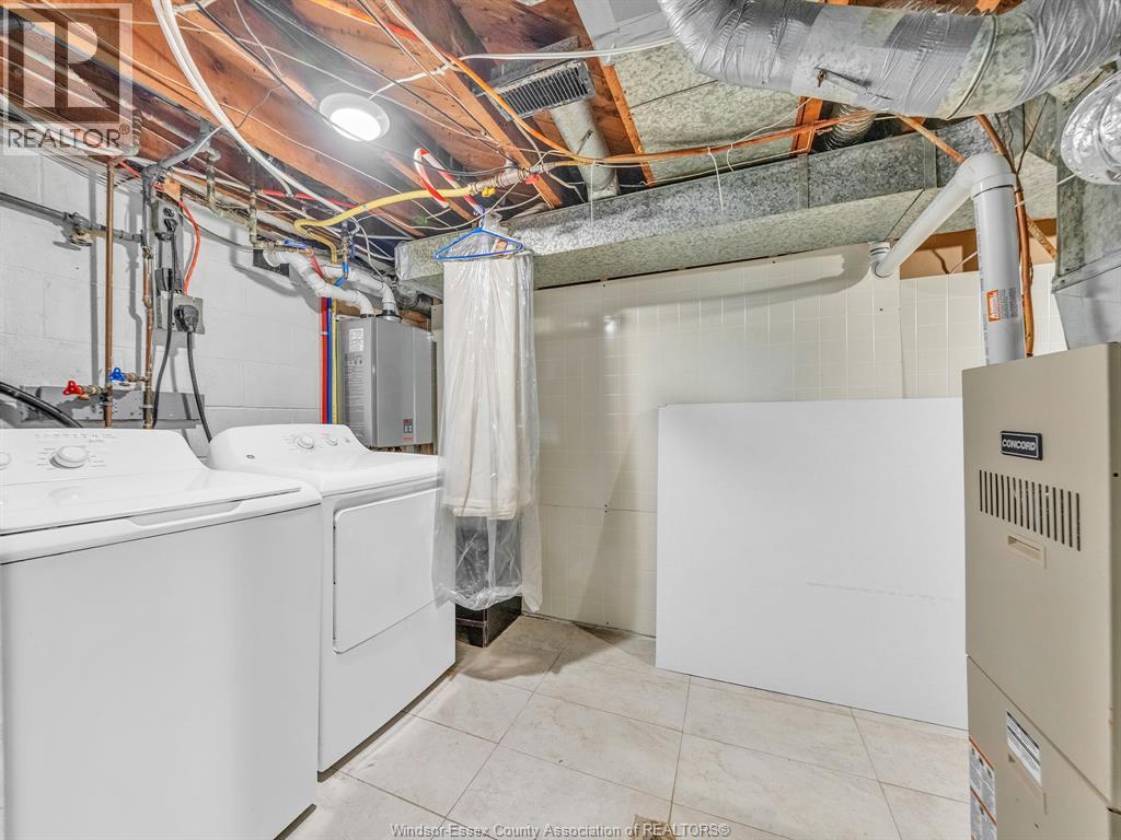 2187 Girardot, Windsor, ON
