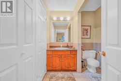 2nd Washroom - 