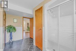 3-Pc Bathroom With Walk-In Shower - 
