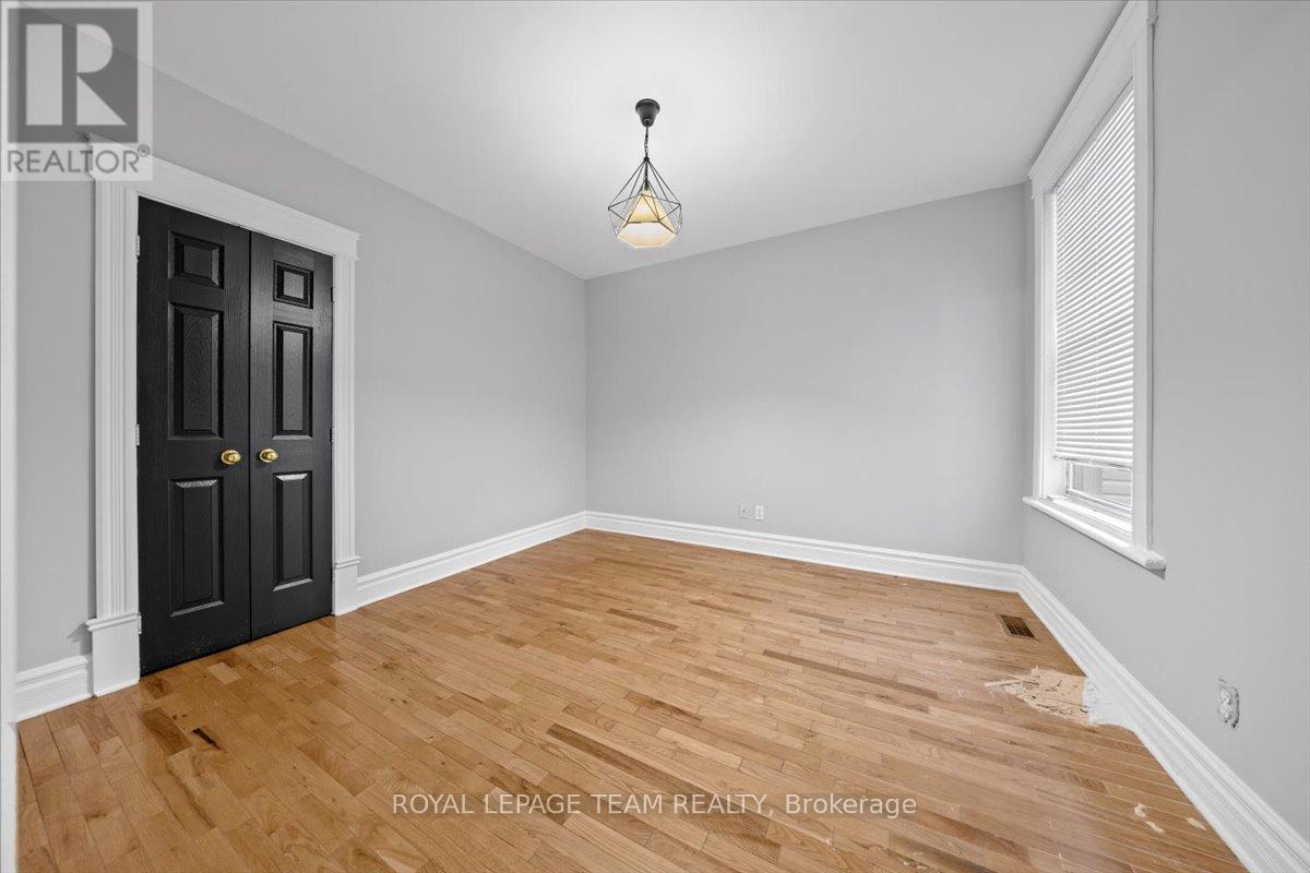 134 Elm Street, Ottawa, ON