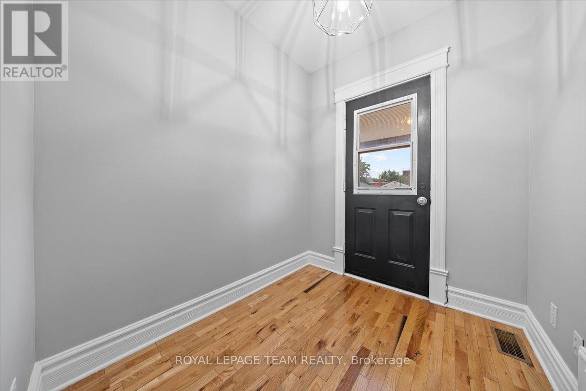 134 Elm Street, Ottawa, ON