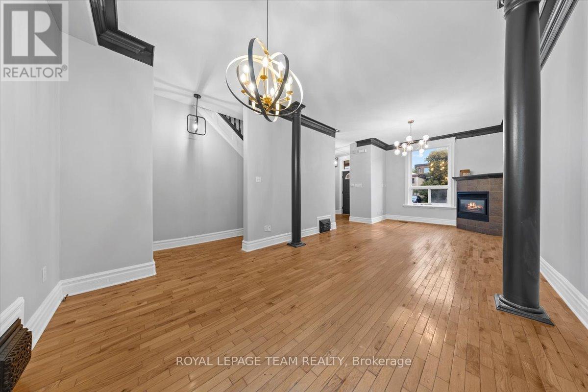 134 Elm Street, Ottawa, ON