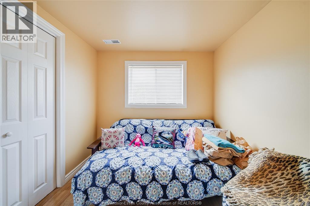 989 Windsor Avenue, Windsor, ON
