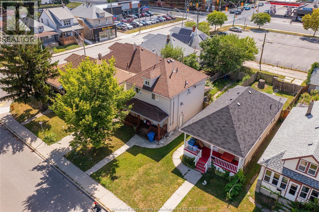 989 Windsor Avenue, Windsor, ON