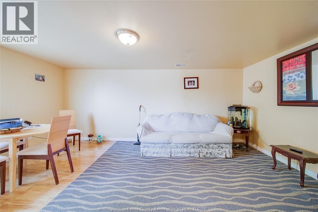 989 Windsor Avenue, Windsor, ON