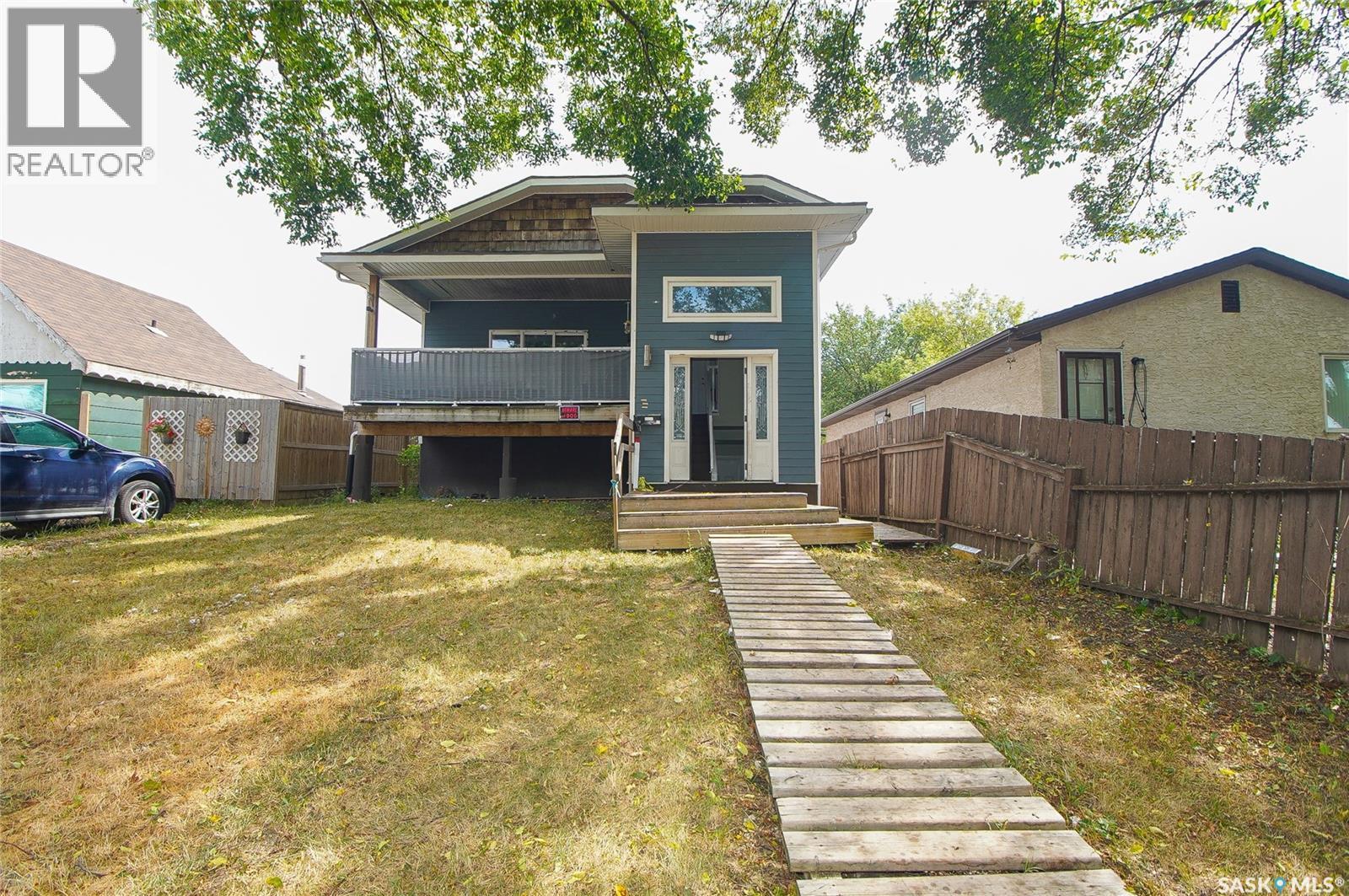 A B 417 Robinson Street, Regina, SK
