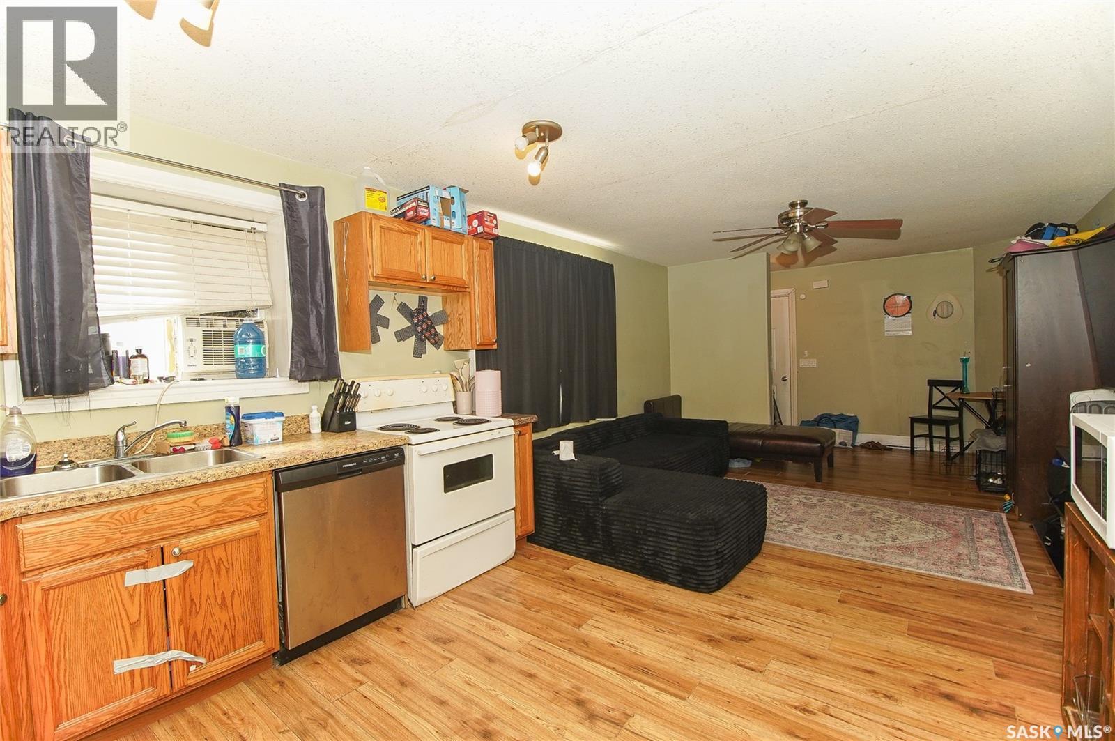 A B 417 Robinson Street, Regina, SK