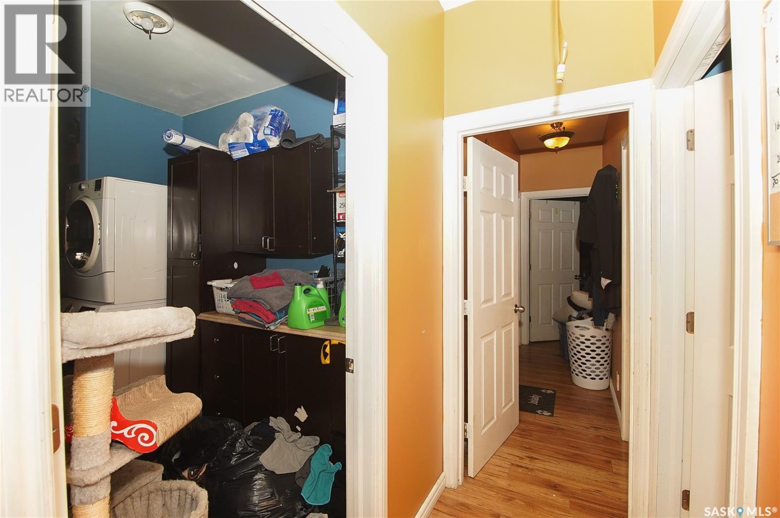 A B 417 Robinson Street, Regina, SK