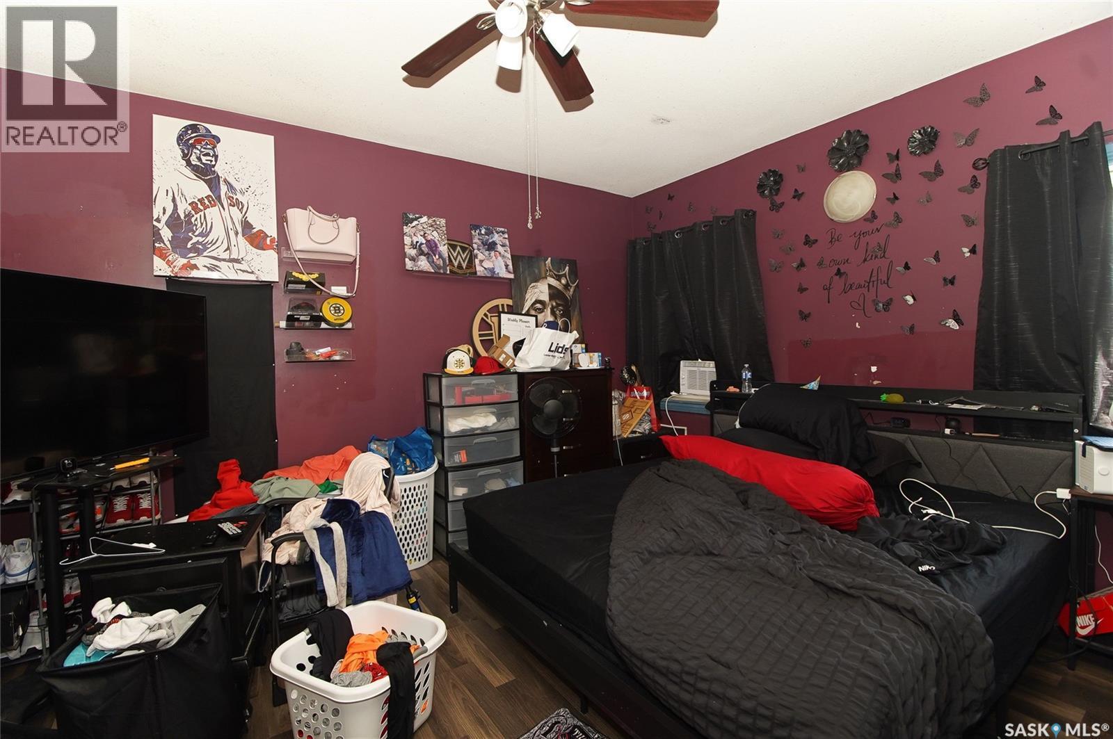 A B 417 Robinson Street, Regina, SK