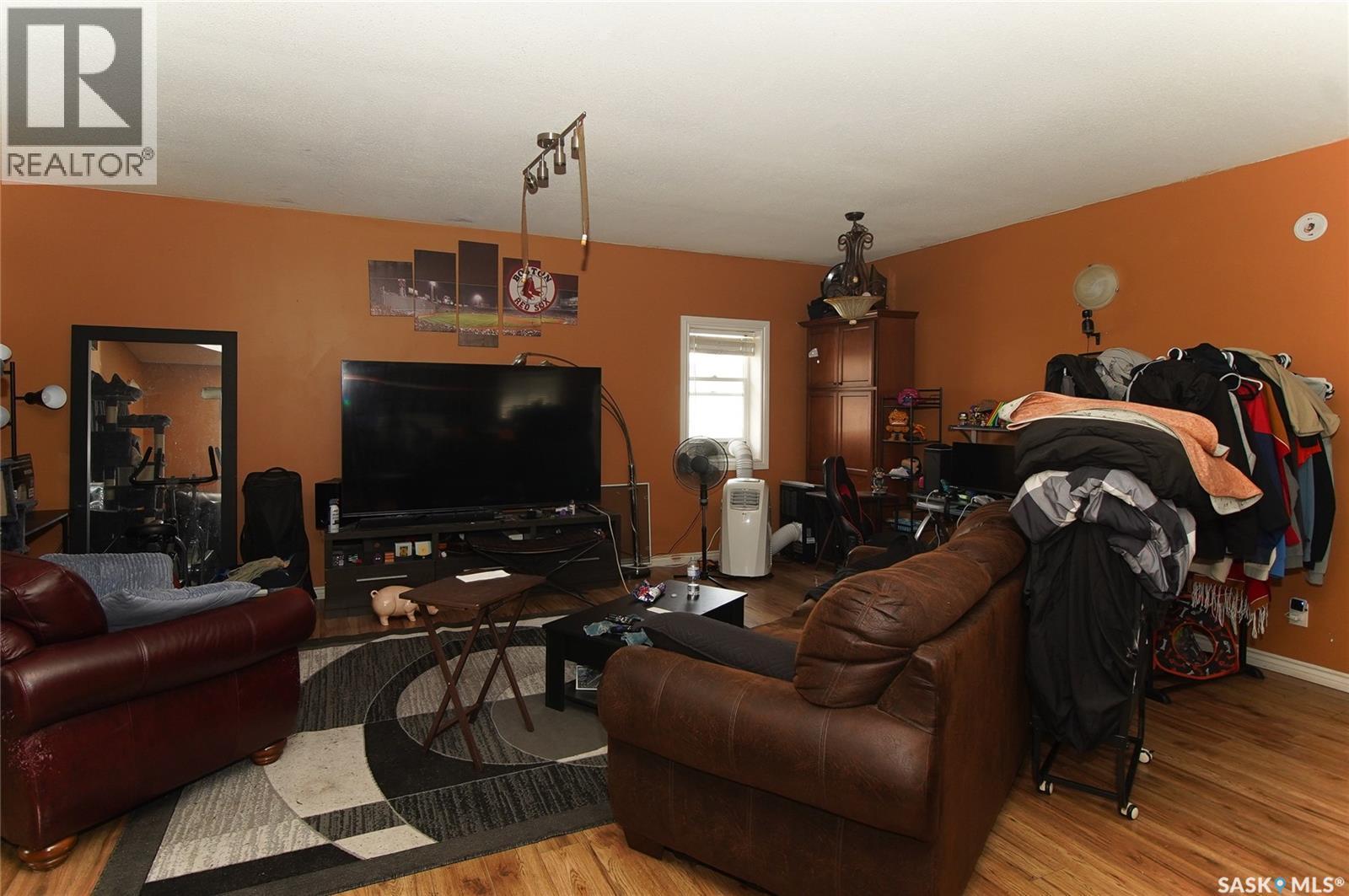 A B 417 Robinson Street, Regina, SK