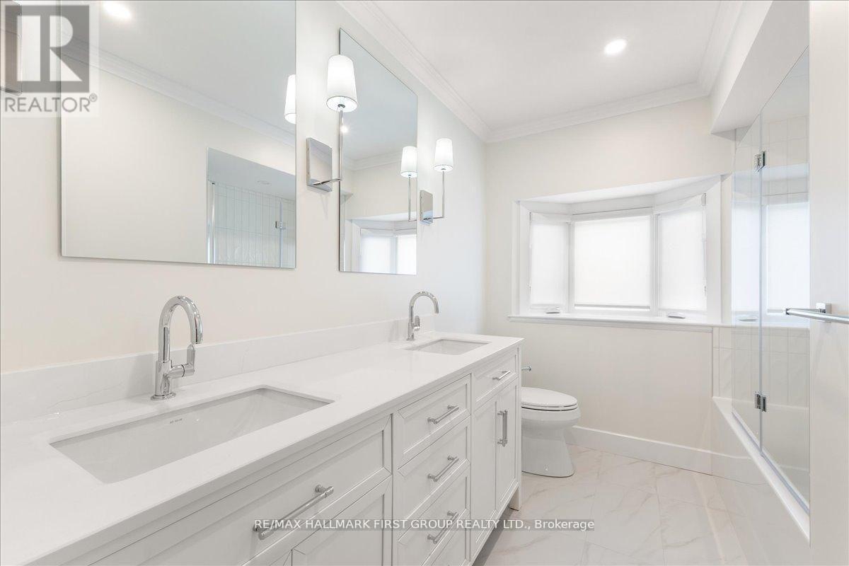986 Mountcastle Crescent, Pickering, ON