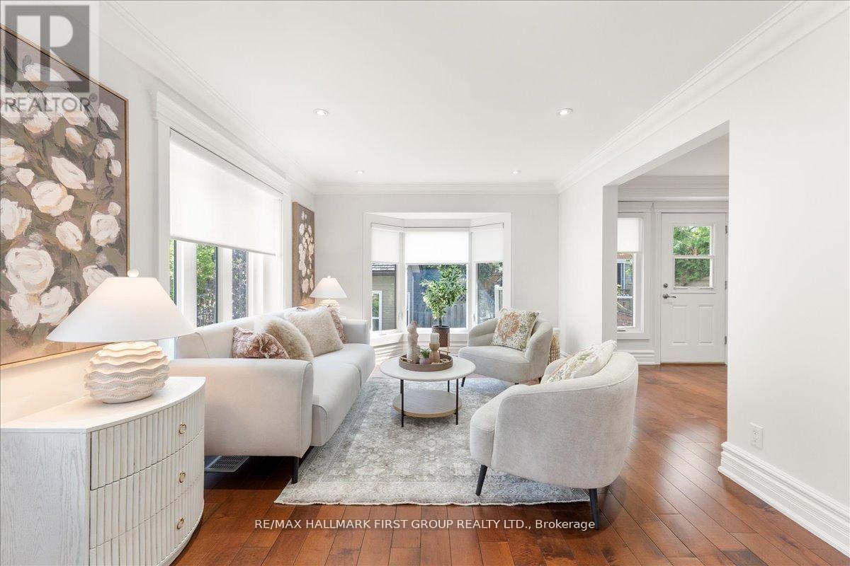 986 Mountcastle Crescent, Pickering, ON