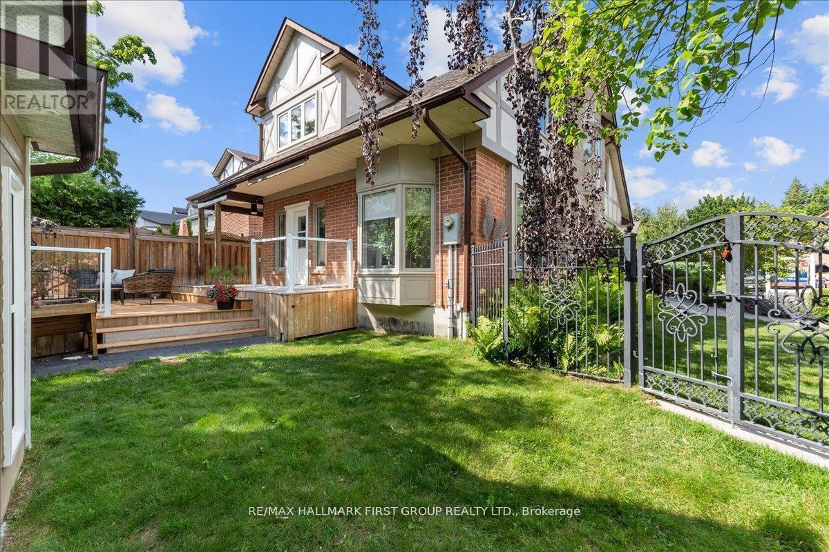 986 Mountcastle Crescent, Pickering, ON