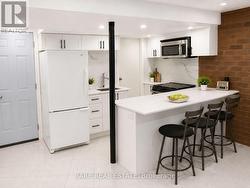 1 - 130 GLEN SHIELDS AVENUE Vaughan, ON L4K 1T6