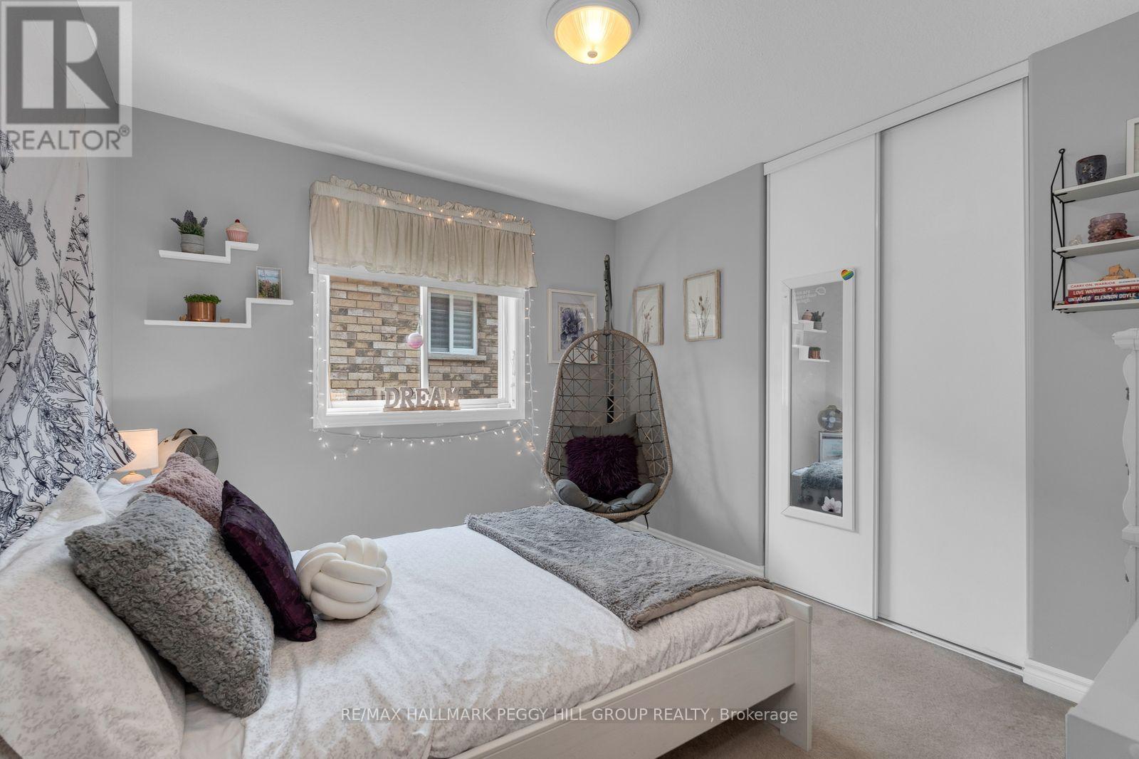 43 Nicklaus Drive, Barrie, ON