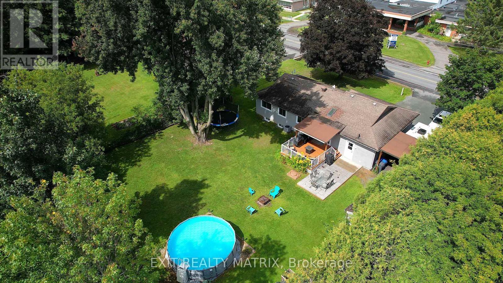 415 Front Road W, Champlain, ON