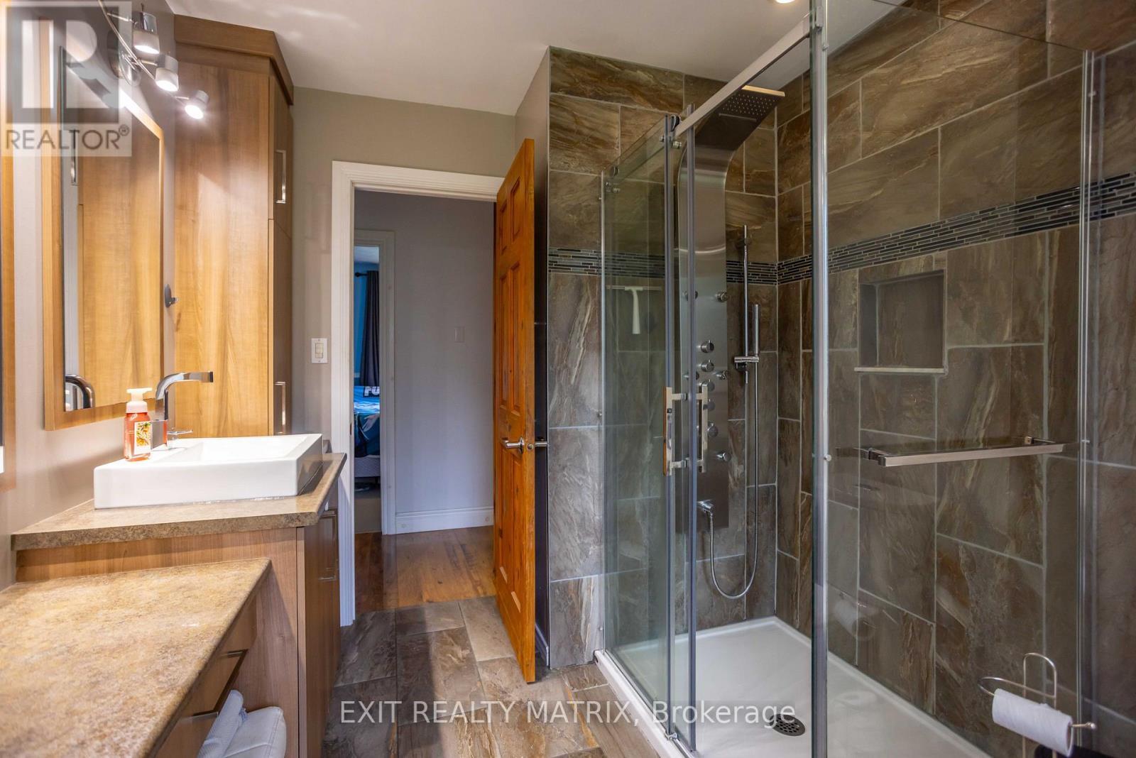 415 Front Road W, Champlain, ON