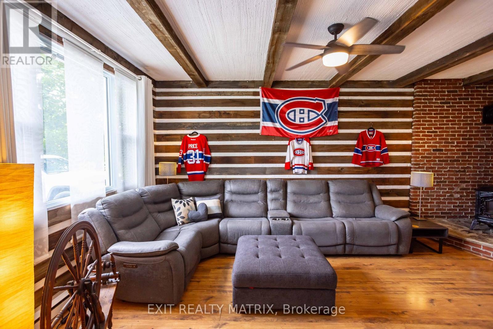 415 Front Road W, Champlain, ON