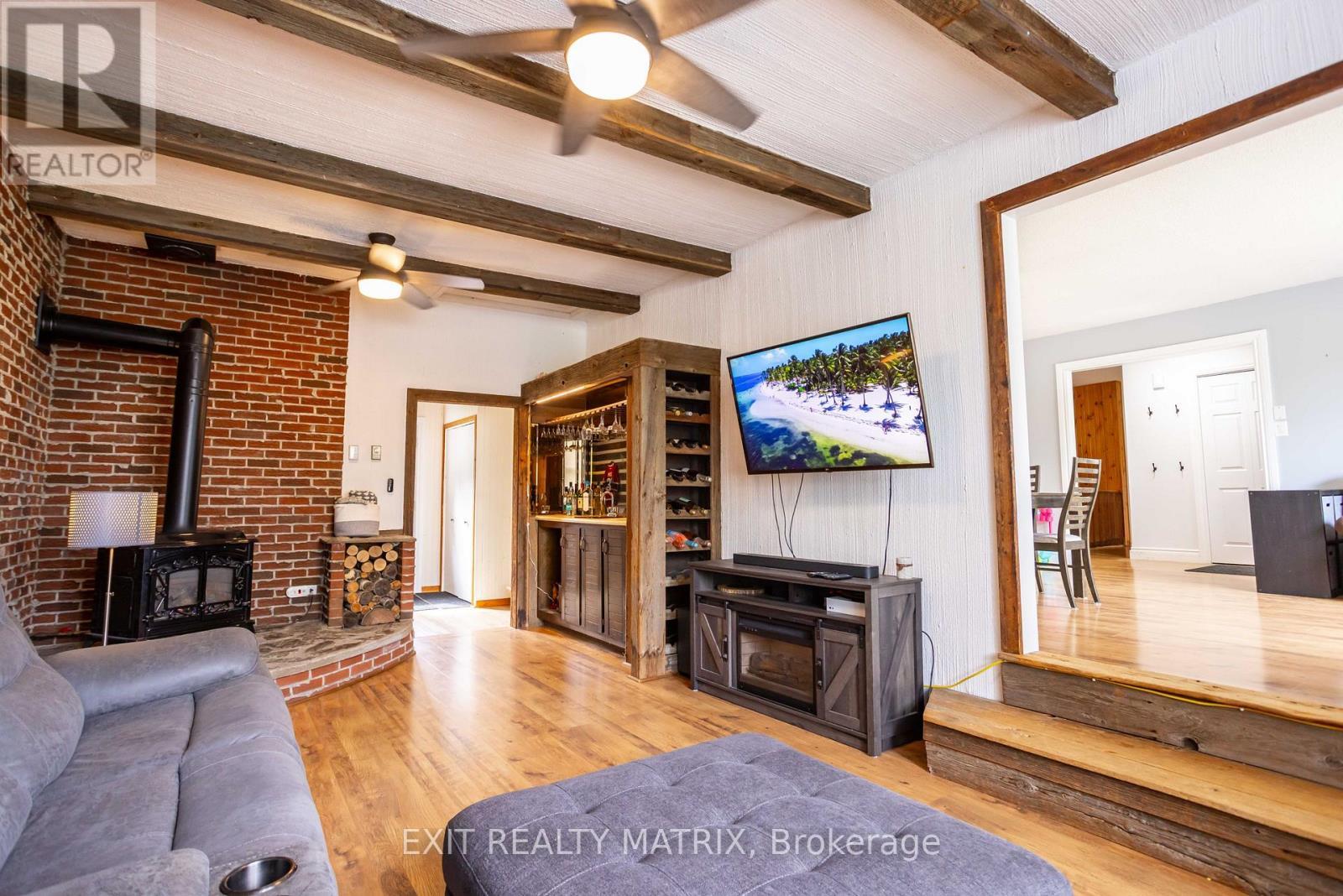 415 Front Road W, Champlain, ON