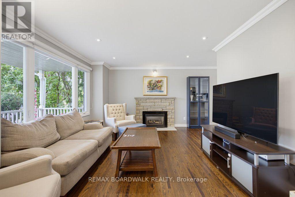 2306 Ryder Street, Ottawa, ON