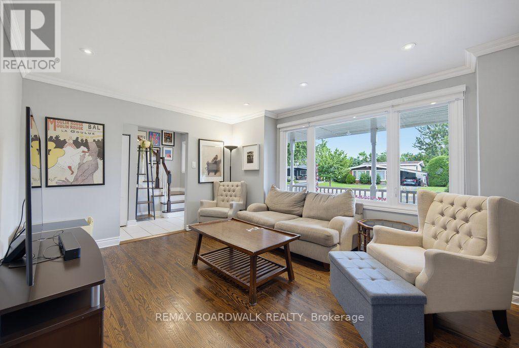 2306 Ryder Street, Ottawa, ON