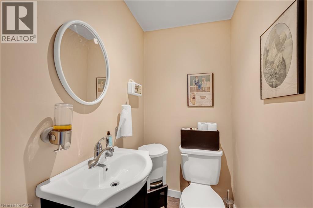 466 Cannon Street E, Hamilton, ON