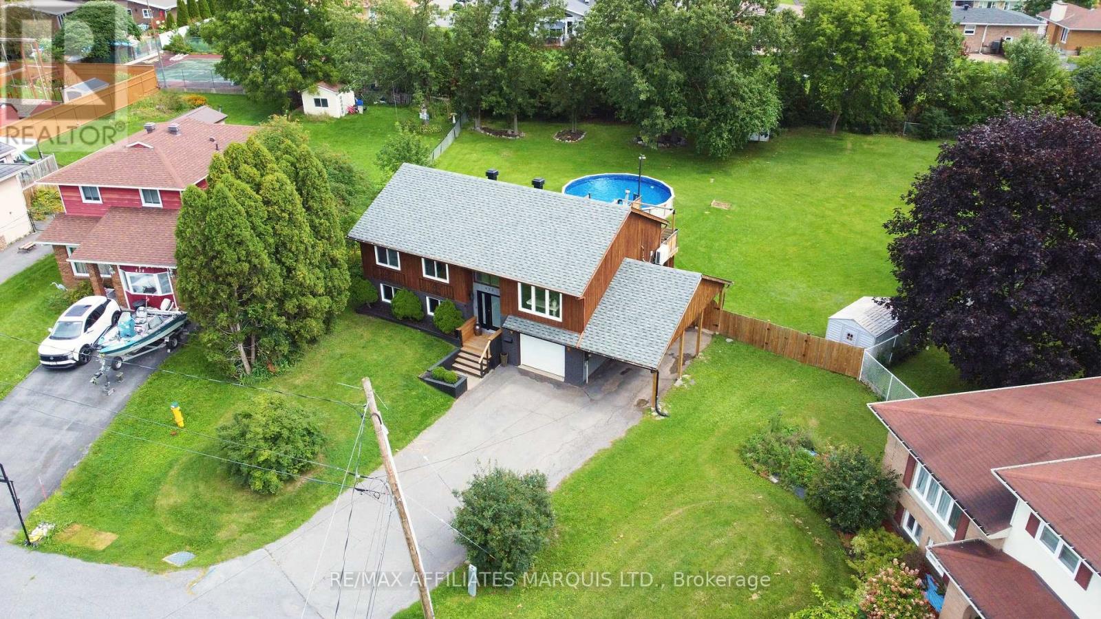 422 Hilbert Avenue, Cornwall, ON