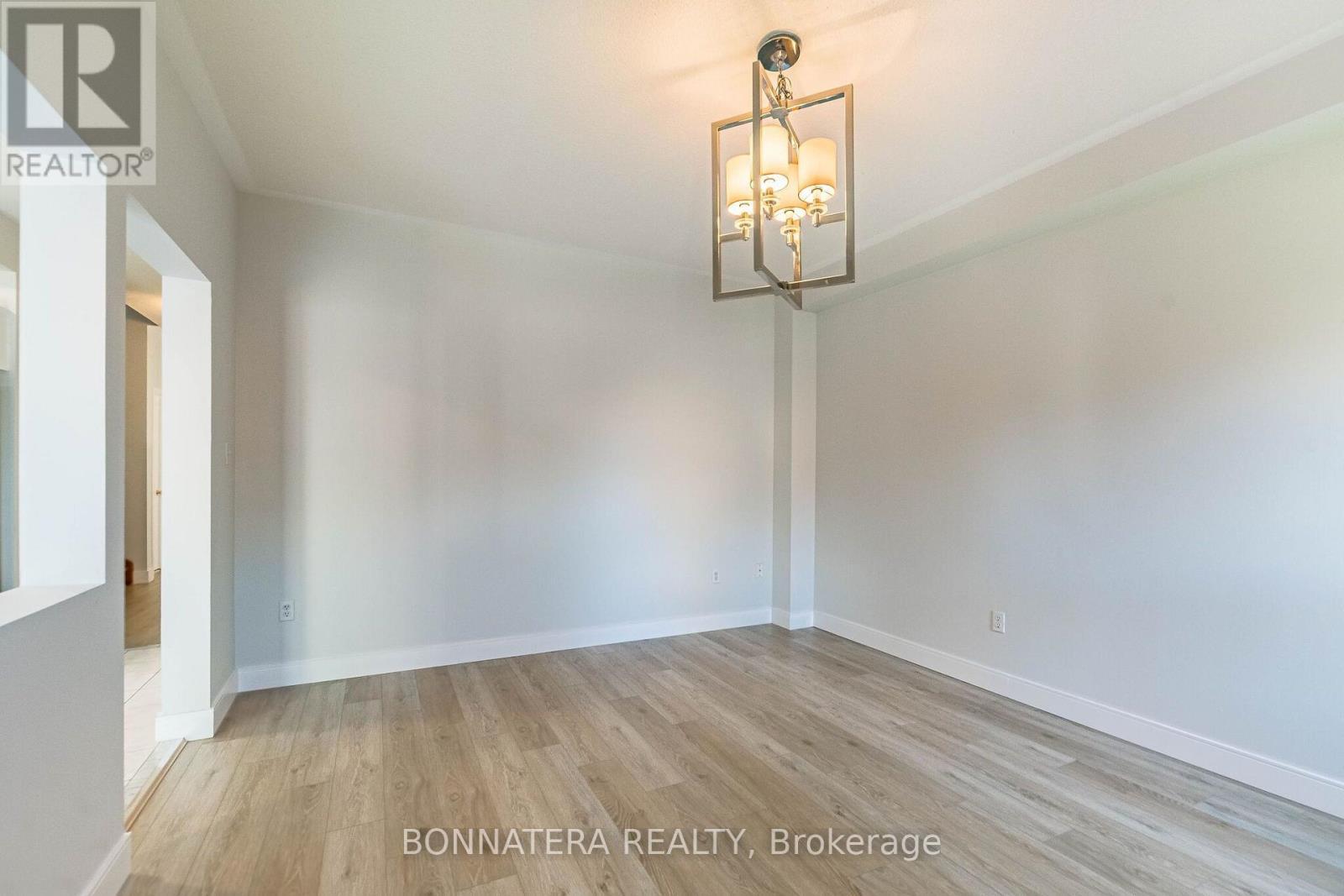 4297 Guildwood Way, Mississauga, ON