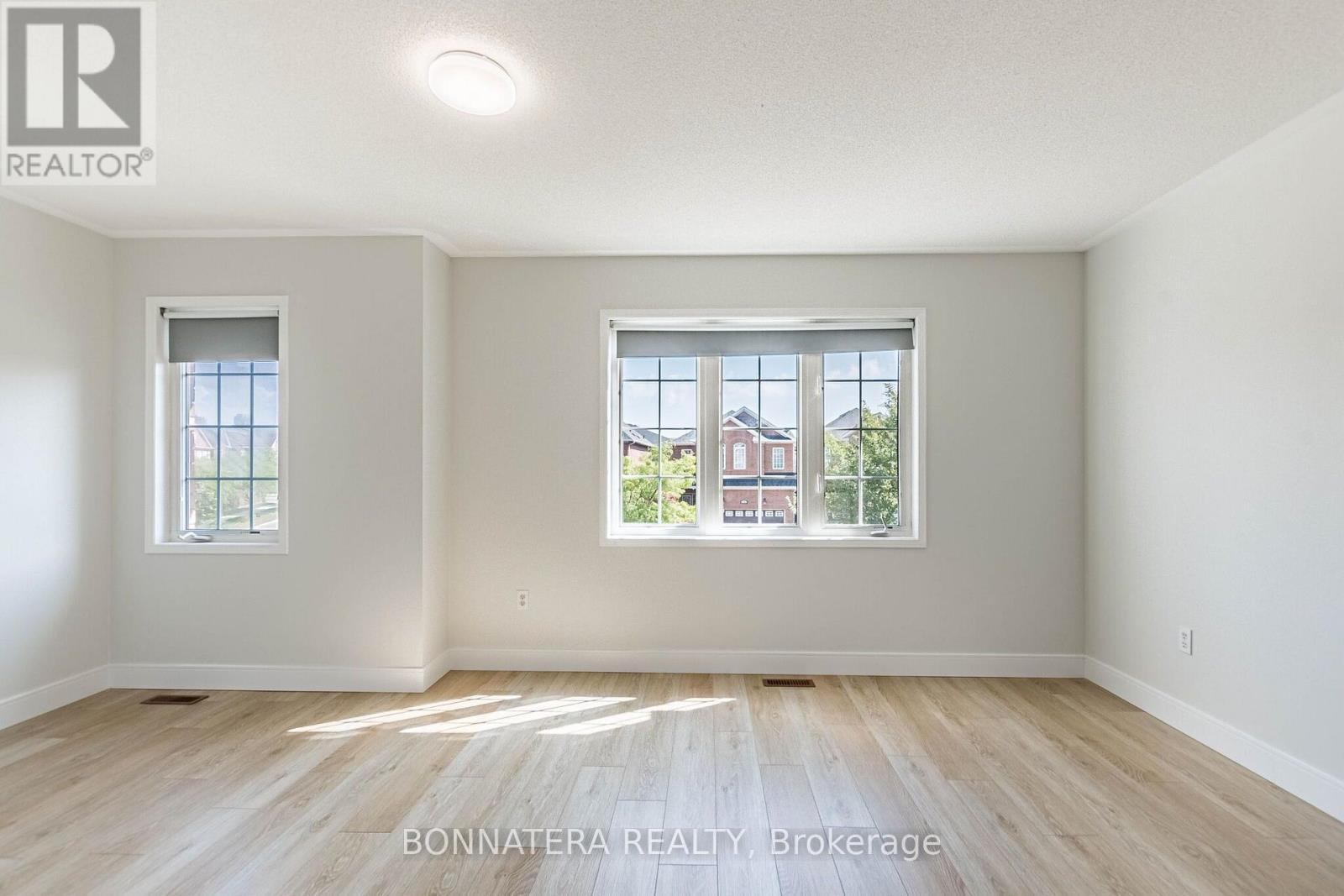 4297 Guildwood Way, Mississauga, ON