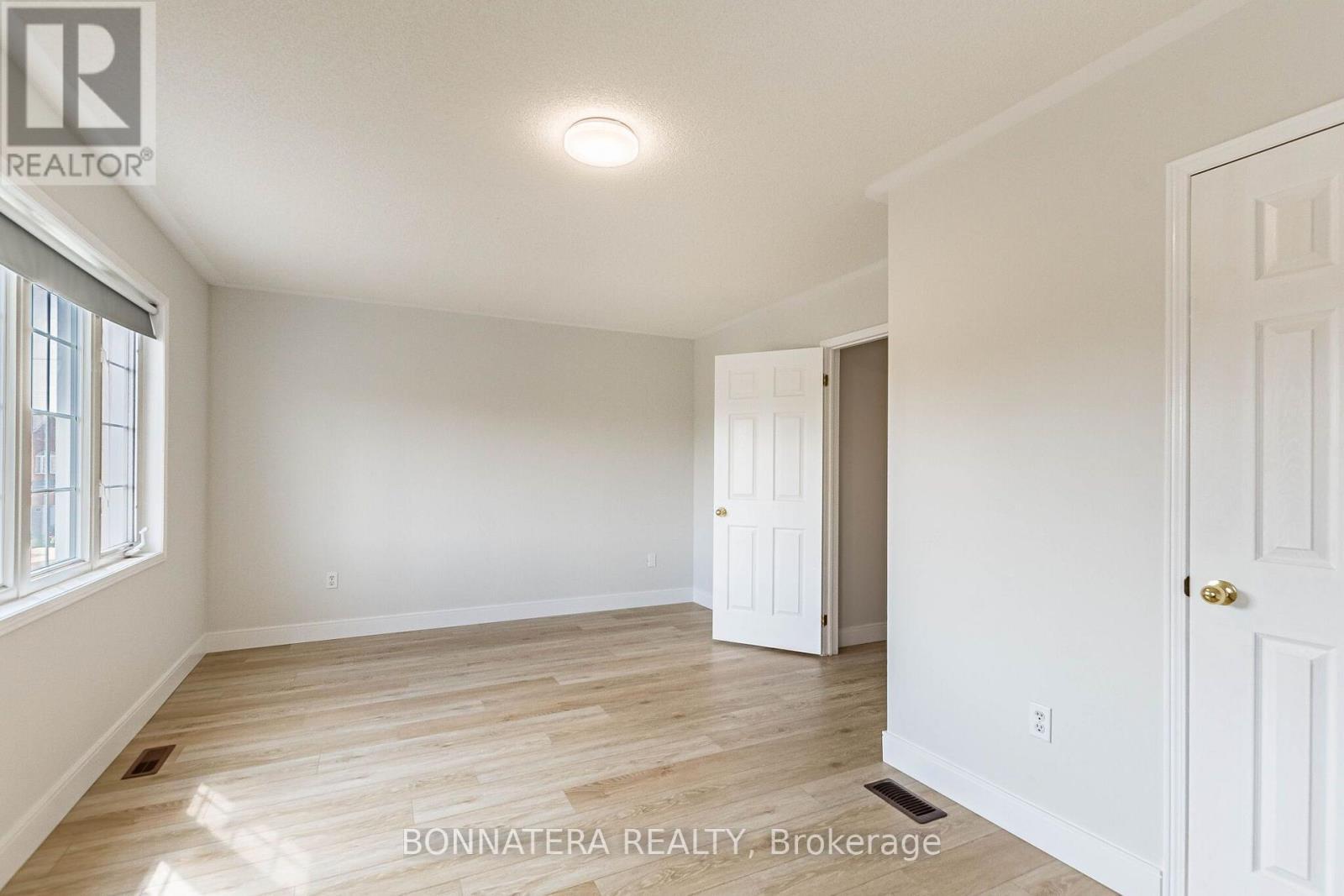 4297 Guildwood Way, Mississauga, ON