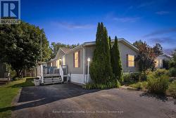 9 FIRST AVENUE Centre Wellington (Fergus), ON N1M 2W5