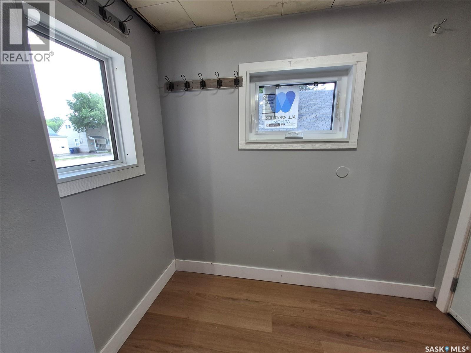111 9Th Street Ne, Weyburn, SK