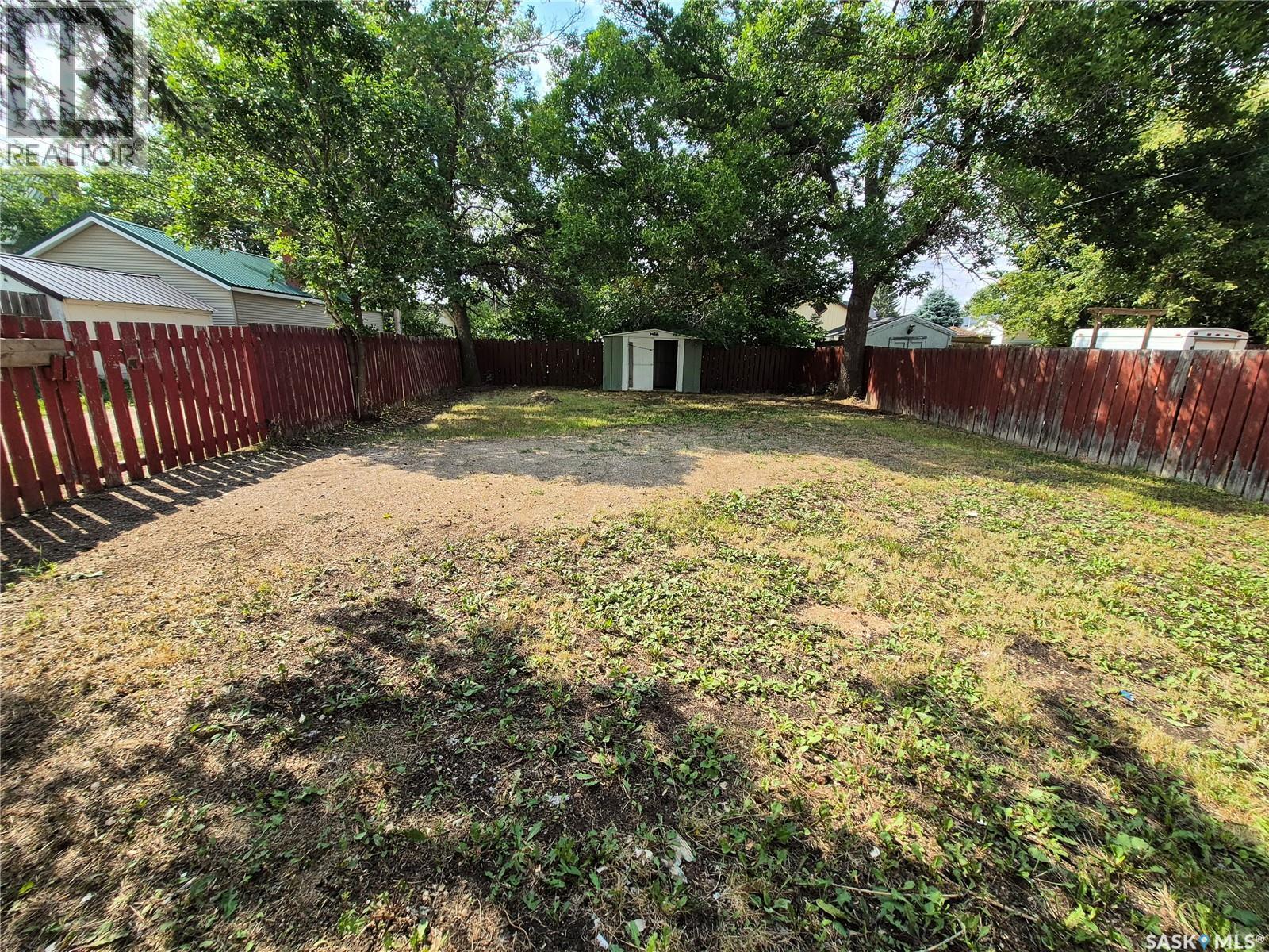 111 9Th Street Ne, Weyburn, SK