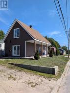 272 Lansdowne North Bay, ON P1B 6Y1