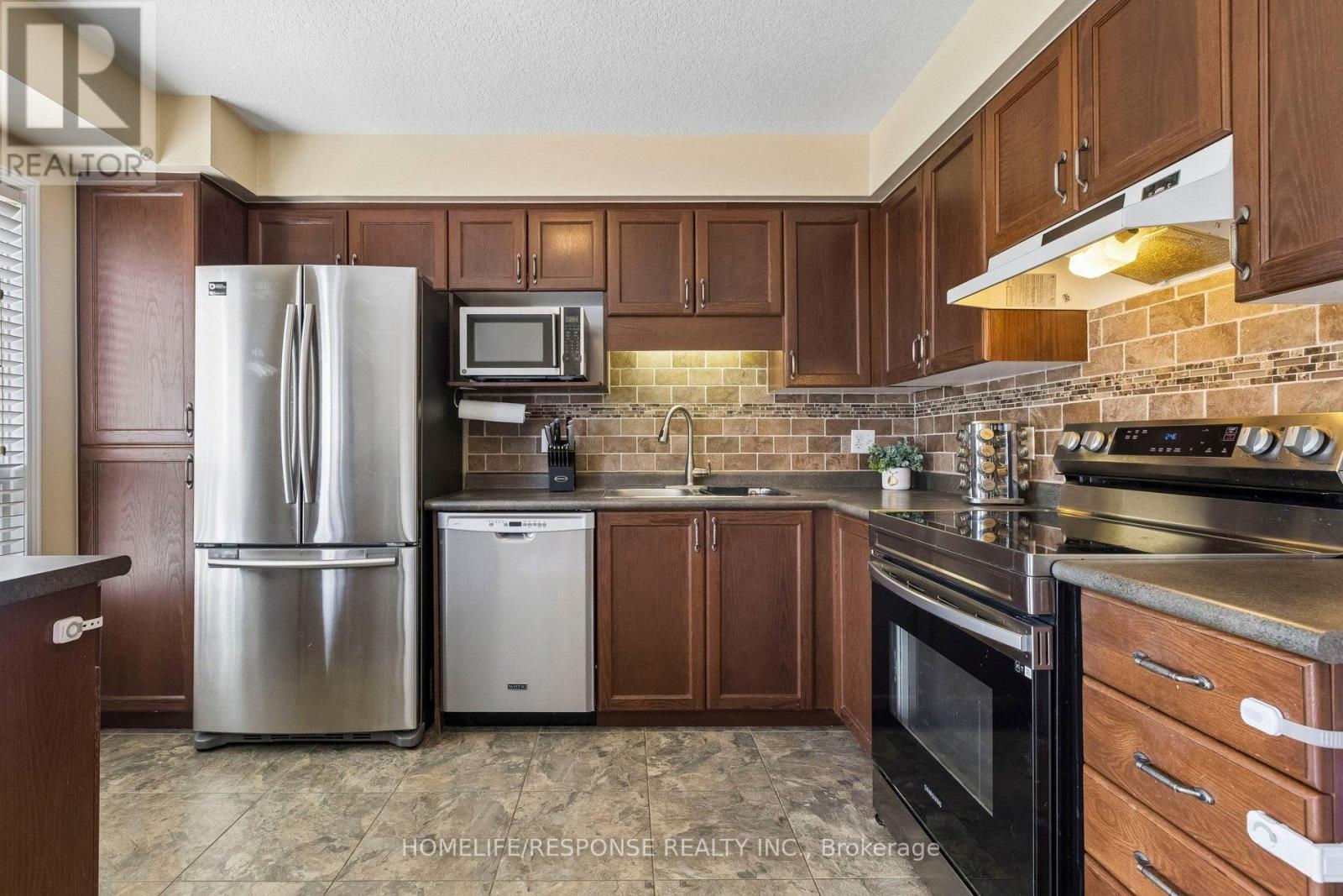 222 Sophia Crescent, Kitchener, ON