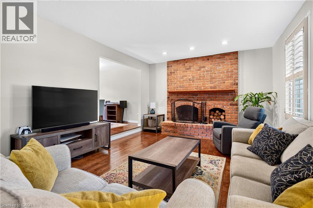 166 Orchard Drive, Ancaster, ON