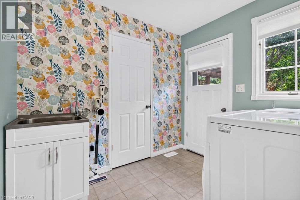 166 Orchard Drive, Ancaster, ON