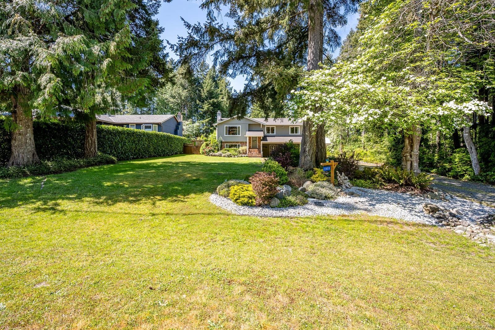 1023 Sylvan Rd, Comox, BC