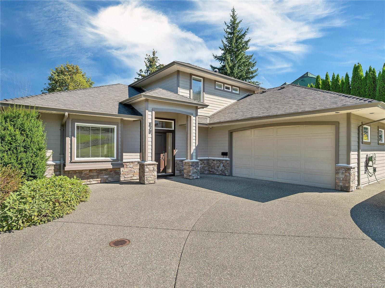 830 Pinecrest Rd, Campbell River, BC
