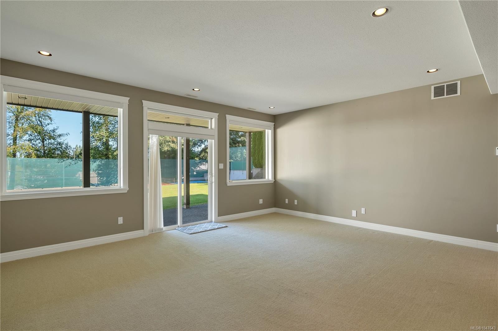 830 Pinecrest Rd, Campbell River, BC