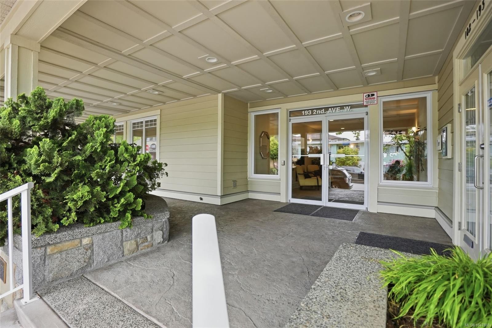 #101-193 Second Ave West, Qualicum Beach, BC