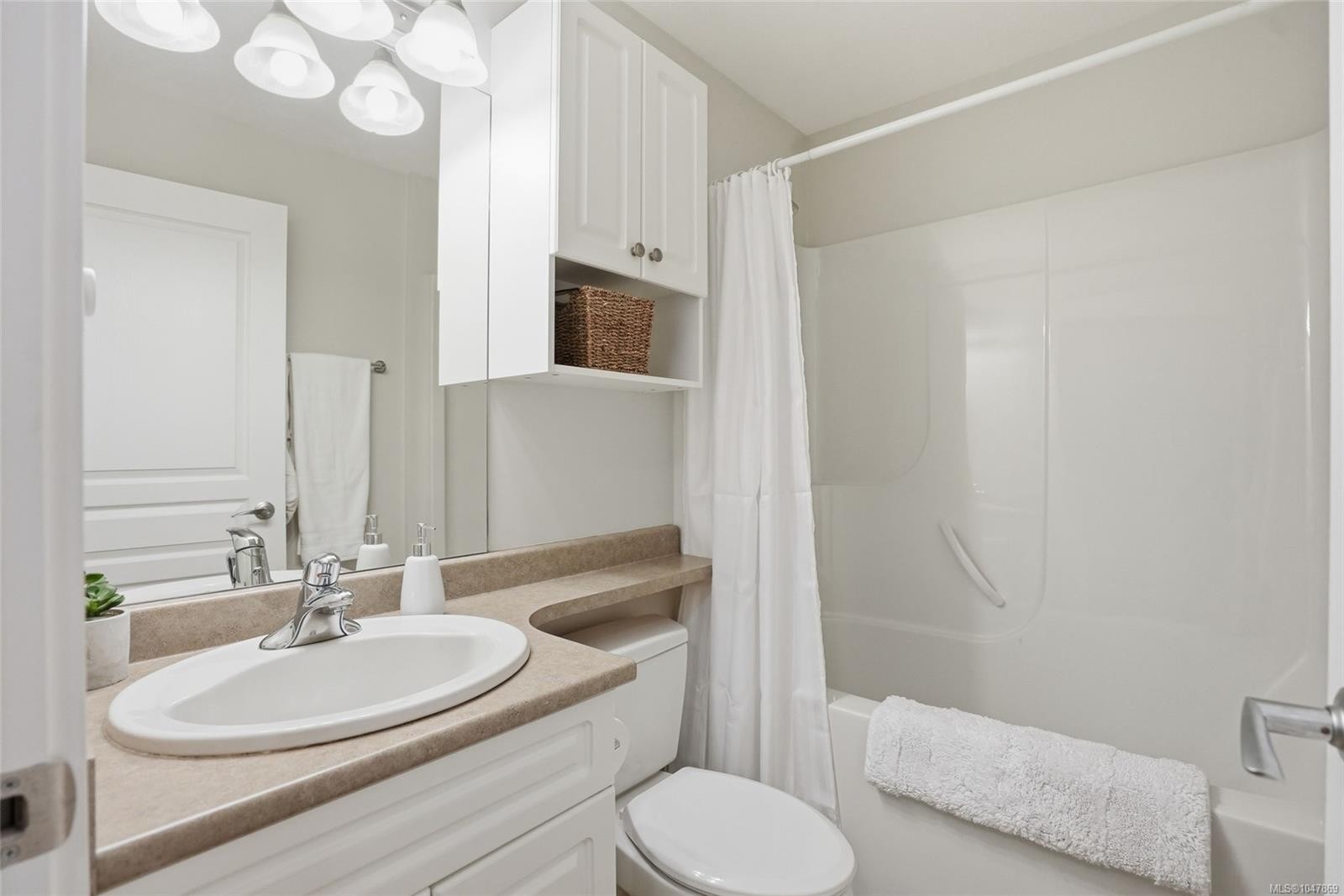 #101-193 Second Ave West, Qualicum Beach, BC