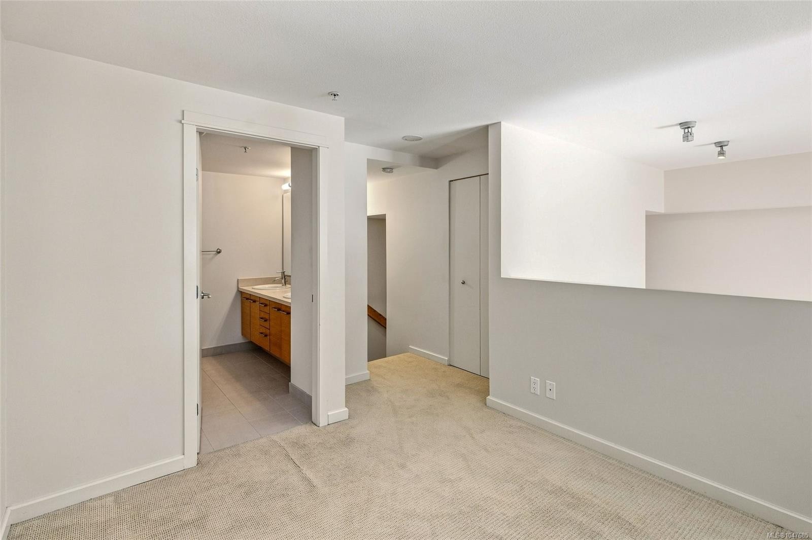 #107-38 Front St, Nanaimo, BC