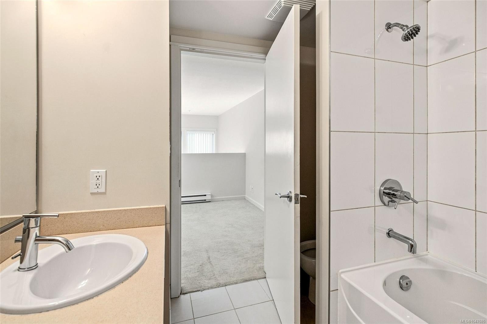 #107-38 Front St, Nanaimo, BC
