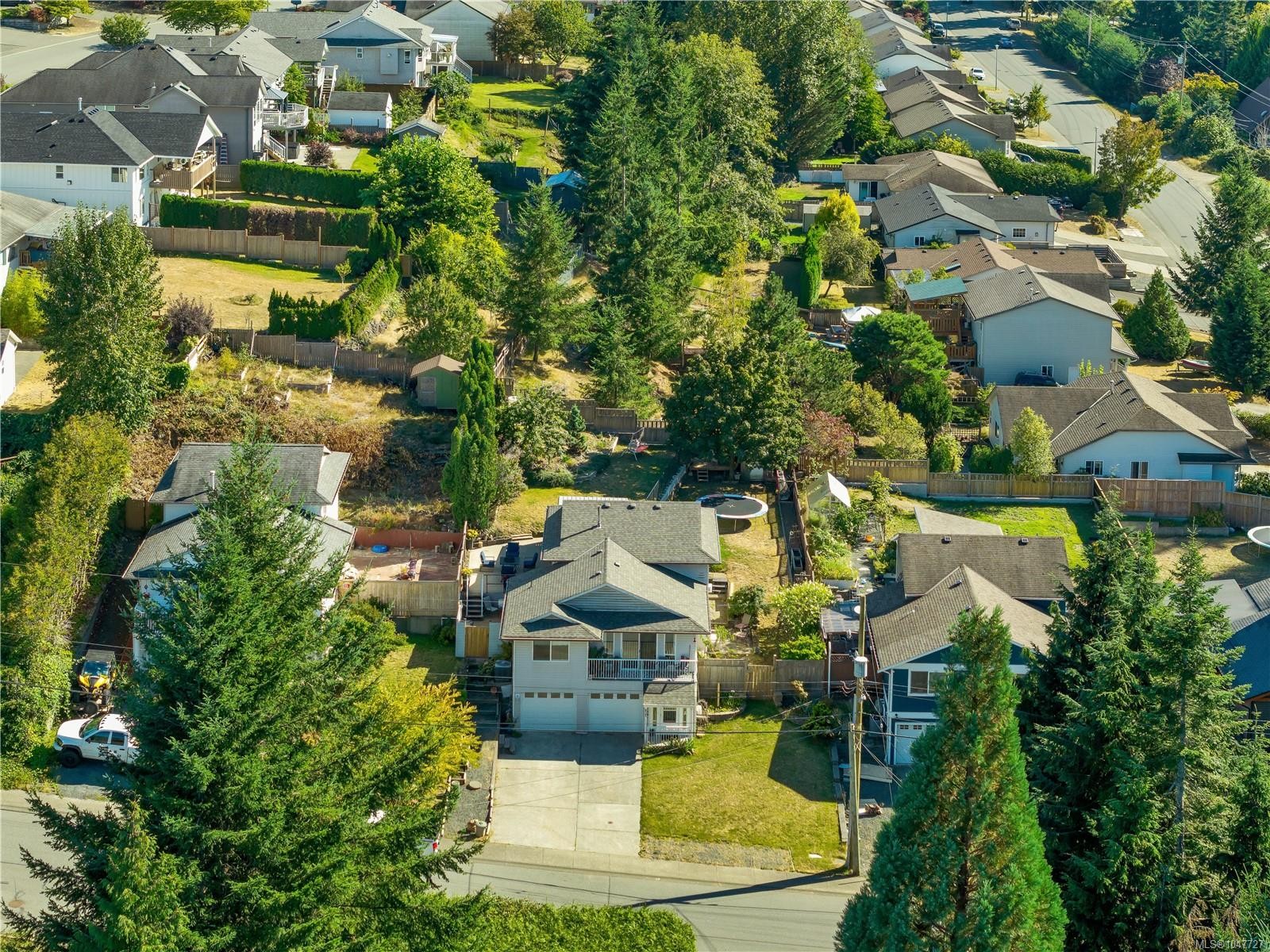 825 Pinecrest Rd, Campbell River, BC